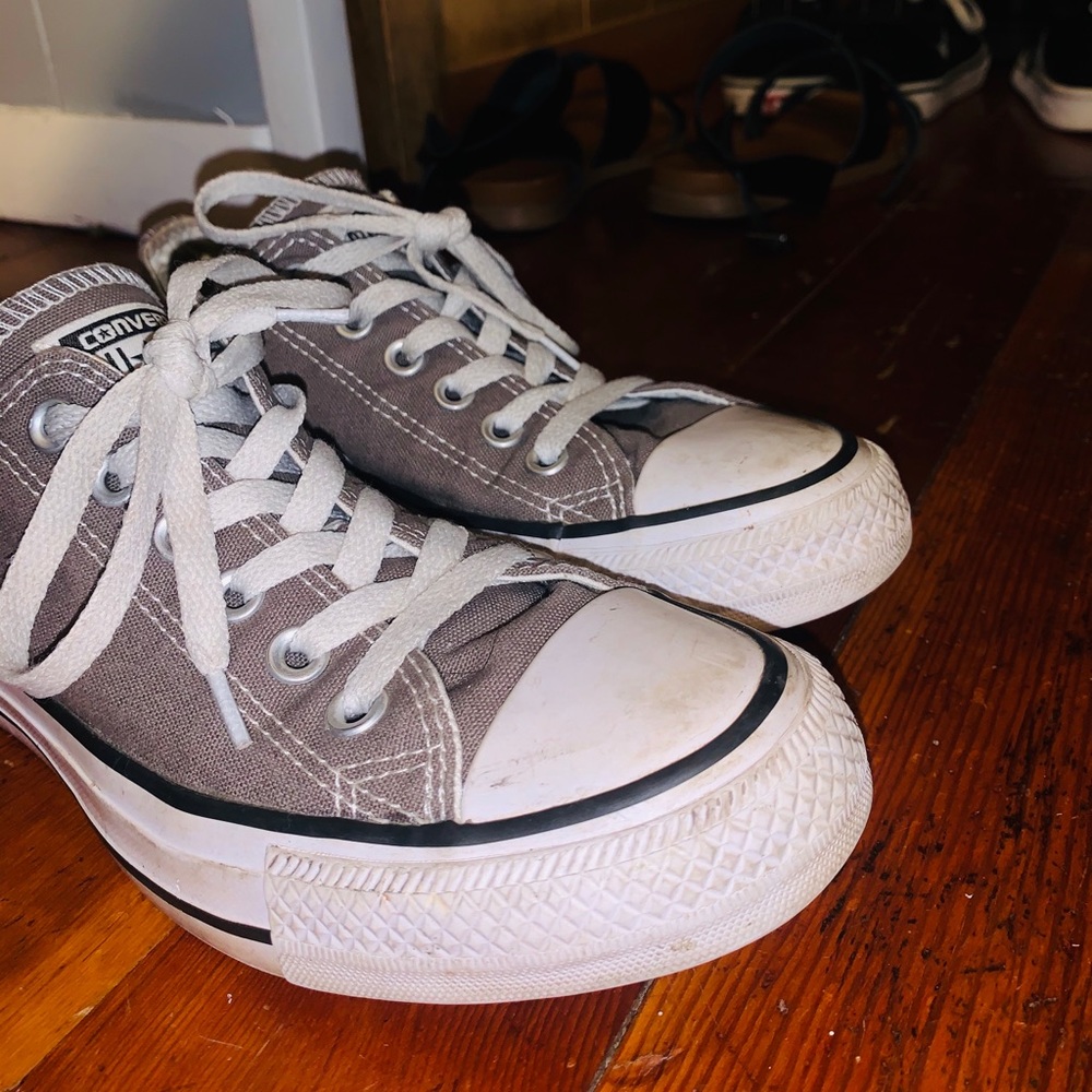 Gray Converse - Picture 2 of 4